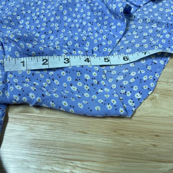 Rails NWT Sophia Daisy Romper Size L No Belt Relaxed Fit V-neck Short Sleeve - Picture 10 of 13